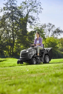 Alpina Benzine Tuintraktor AT4 84 HA -Kwaliteitswinkel Voor Thuishulpmiddelen at484ha 2t2100404a22 amb02.jpg 1200x600 3adc3ebc88