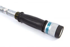 AOK 3/8" Profi Momentsleutel 20-110 Nm 15 AOK 3/8" Profi Momentsleutel 20-110 Nm -Kwaliteitswinkel Voor Thuishulpmiddelen hbm 059 55.jpg 1200x600 40b36ebc88