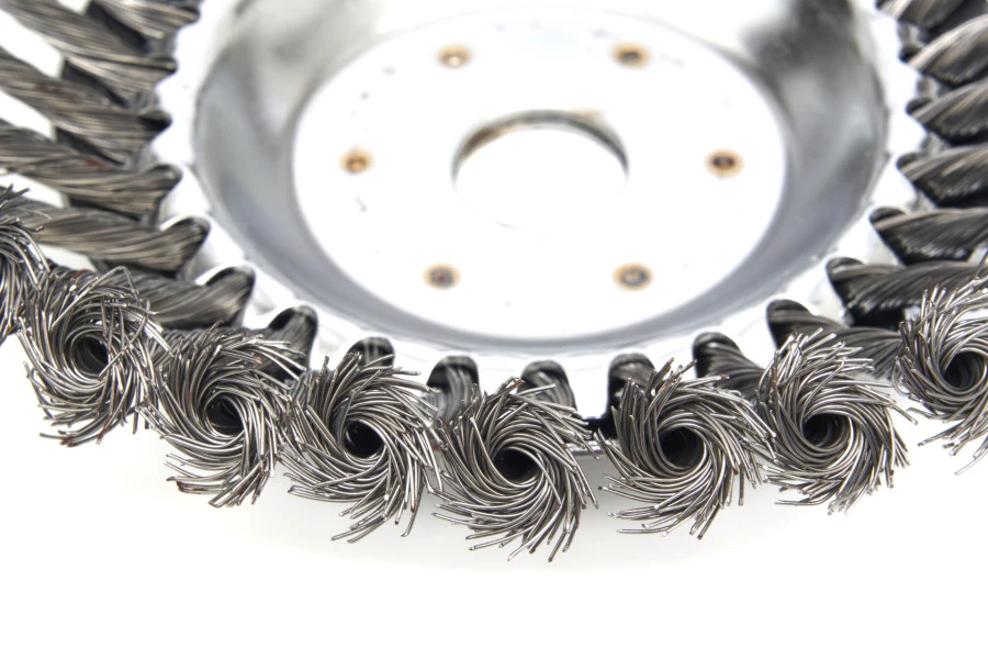 HBM 200 Mm. Onkruidborstel Voor Op Bosmaaiers 5 HBM 200 Mm. Onkruidborstel Voor Op Bosmaaiers - Afbeelding 3